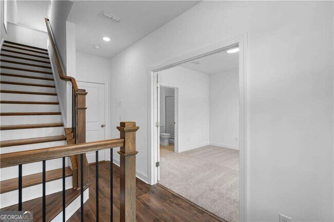 Building Photo - 5440 Howington Ct