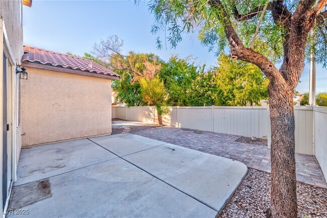 Building Photo - 1460 Herring Run Ave