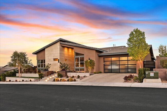 Building Photo - 6690 Interstellar St