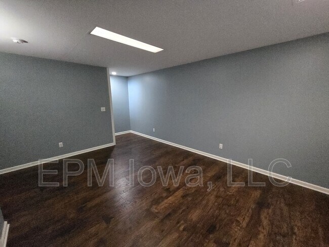 Building Photo - 1138 White Ivy Pl NE