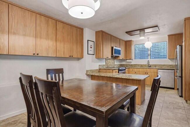 Building Photo - 3232 Paty Dr