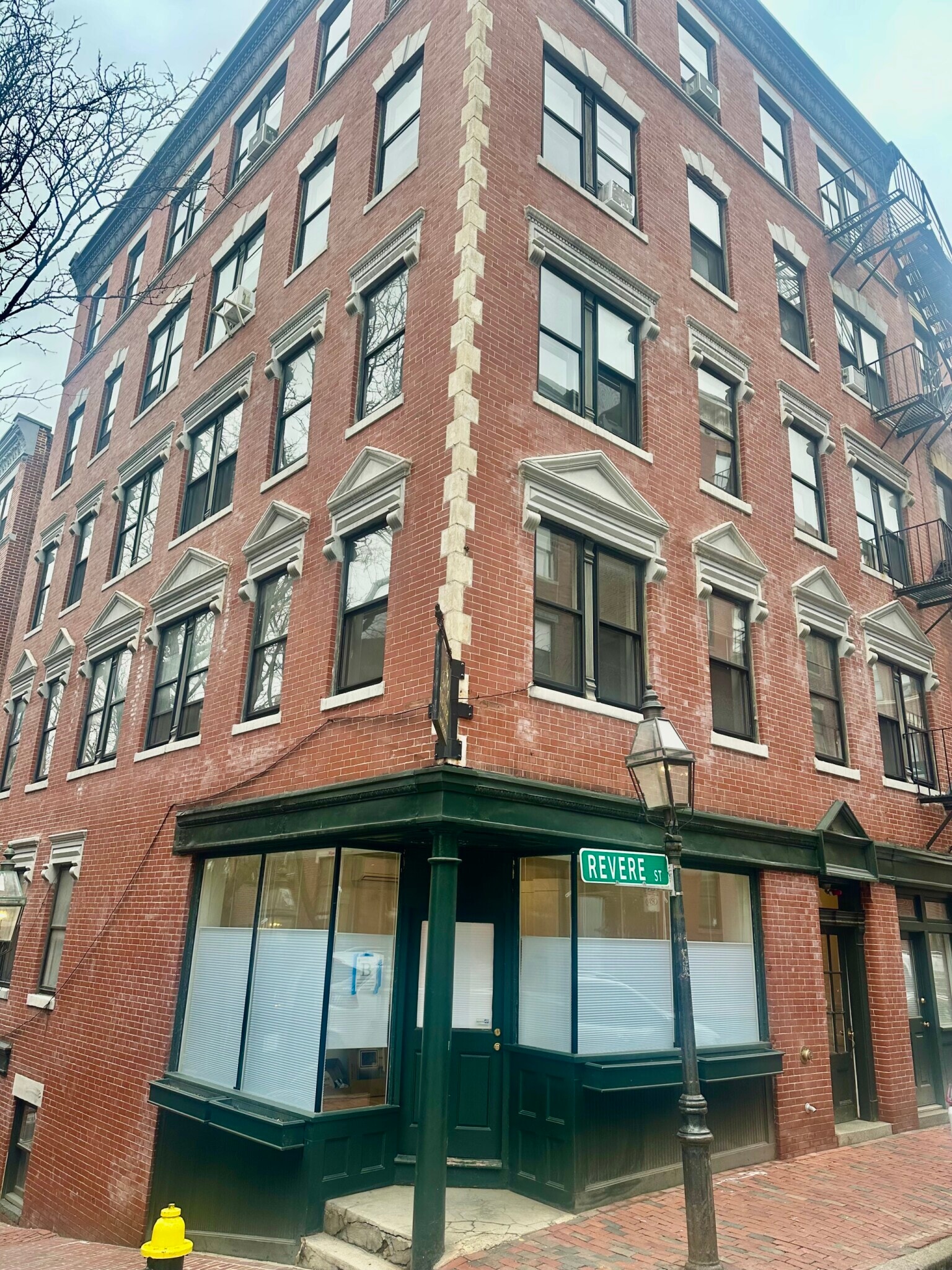 Building Photo - 15 Revere St