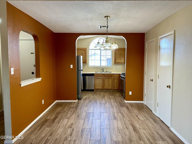 Building Photo - 12408 Tierra Maria Ct