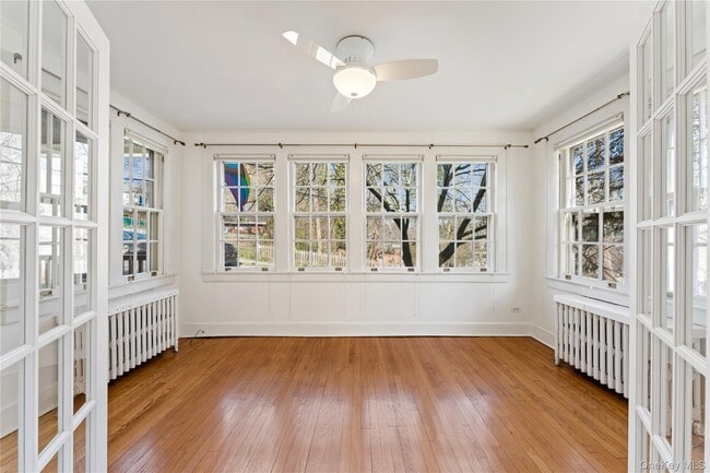 Building Photo - 92 Pocantico St