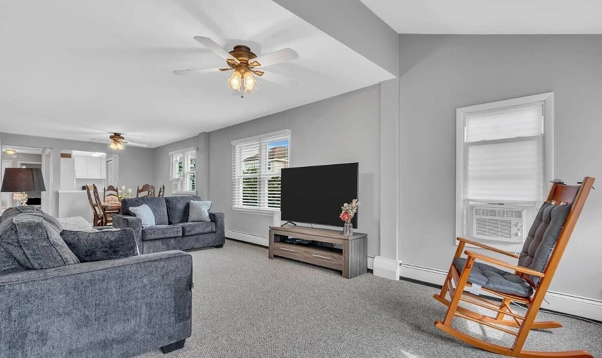 Building Photo - 58 Farragut Ave