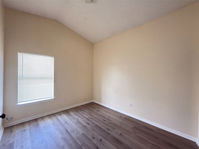 Building Photo - 4622 Bryant Ridge Rd