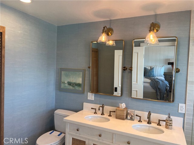 Building Photo - 22 Blue Lagoon