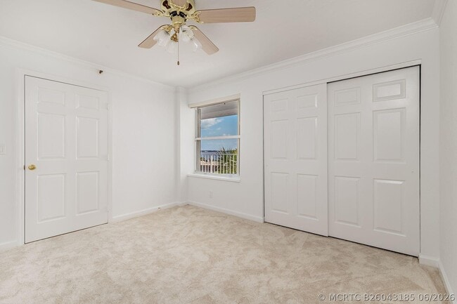 Building Photo - 3901 S Flagler Dr