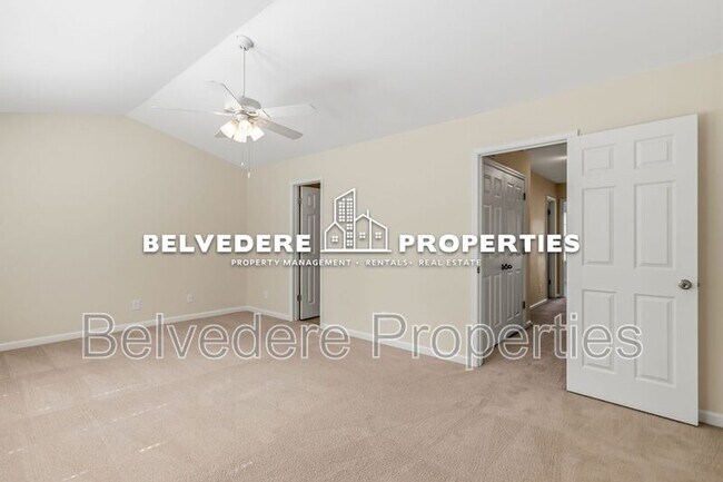 Building Photo - 36 Ackland Dr