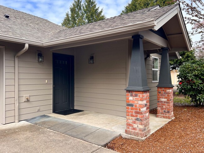 Building Photo - 622 E GRANT St