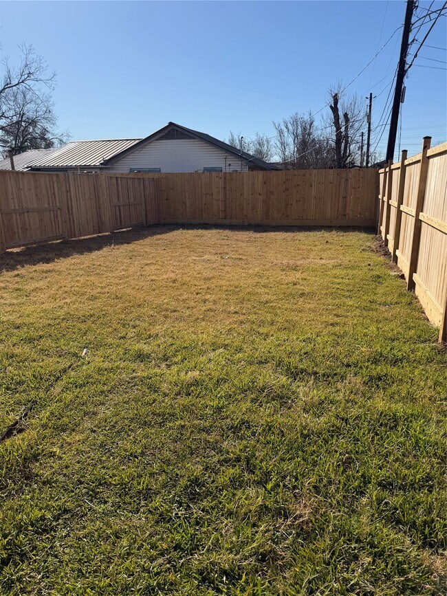 Building Photo - 6808 Ralston St