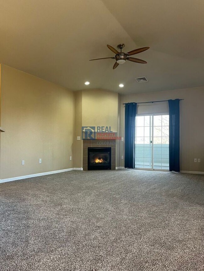 Building Photo - 2302 Owens Ave