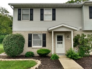 Building Photo - 2860 Fillmore Dr