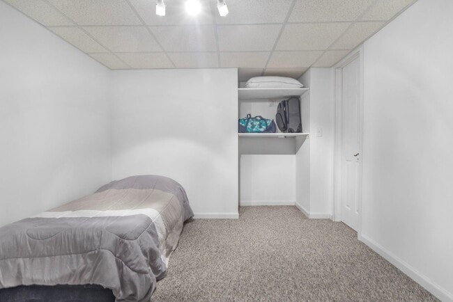 Building Photo - 5207 Sunmeadow Dr