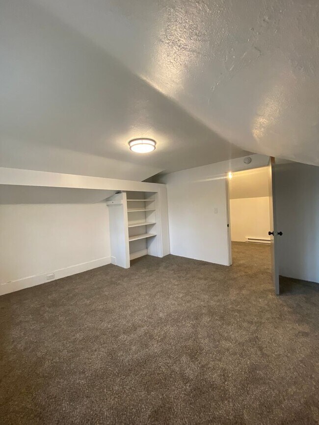 Building Photo - Illinois Duplex