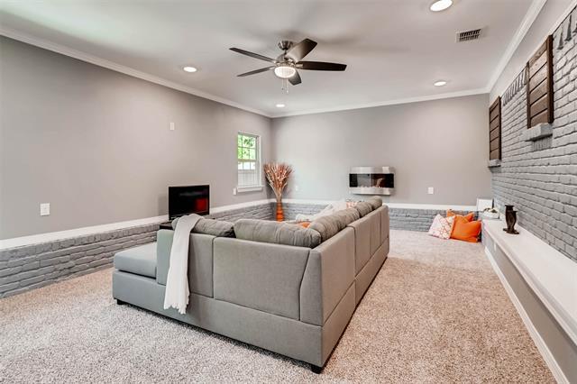 Building Photo - 1715 Pratt St