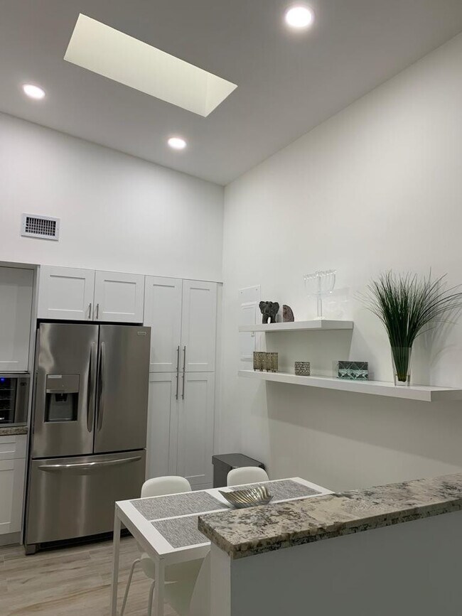 Building Photo - 21236 Harbor Way