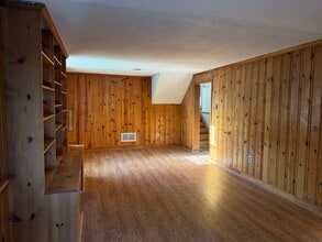 Building Photo - 1507 Westshire Ln