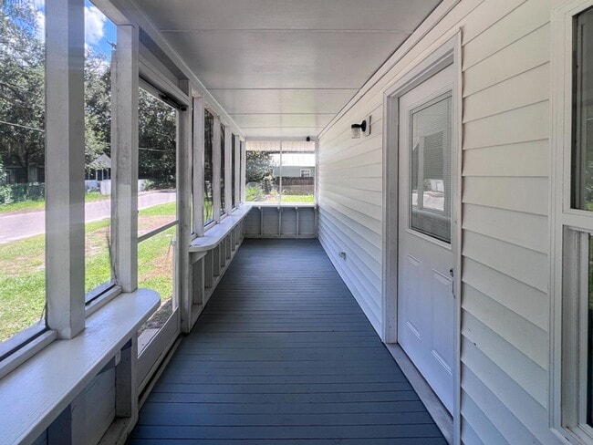 Building Photo - Pet Friendly 2BR/2BA + Flex Space on Doubl...