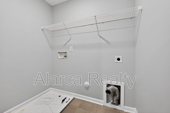 Building Photo - 147 Cherry Birch St