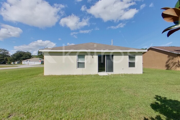 Building Photo - 287 Parkview Dr