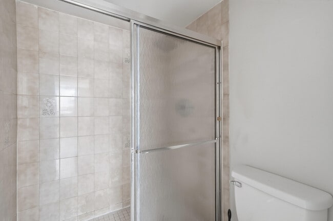 Building Photo - 3300 NW 46th St