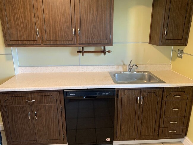 Building Photo - Available August 1, 2026; Lease will end July 27, 2027