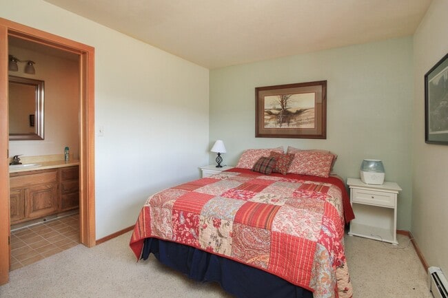 Building Photo - Timber Ridge Condo - 2 Bedroom/2 Bathrooms...