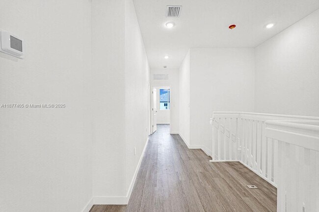 Building Photo - 22445 SW 125th Ave