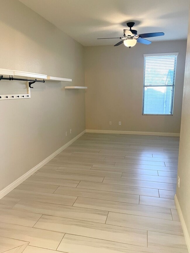 Building Photo - Beautiful Single Level 3 Bed/ 2 Bath + Den Home In Maricopa. Tons of Upgrades Throughout!