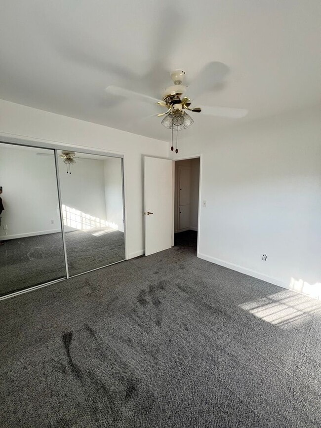 Building Photo - Spacious 2-Story House in Whittier