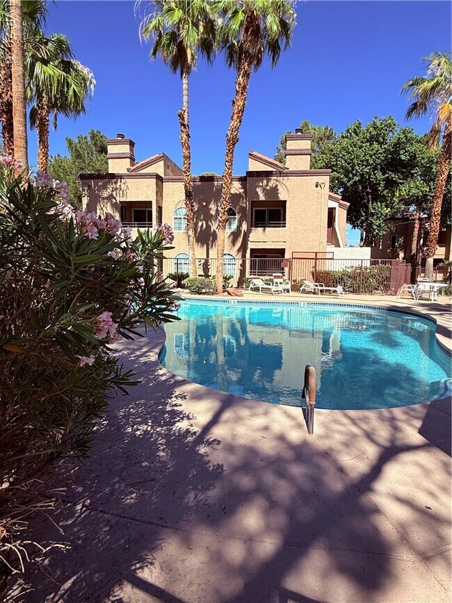 Building Photo - 9325 W Desert Inn Rd