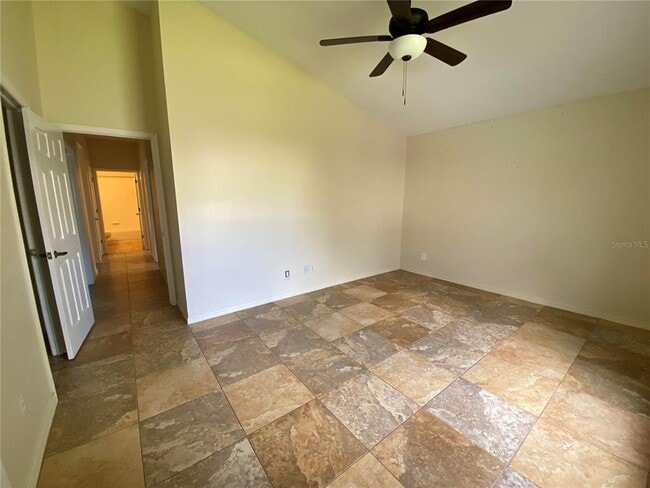 Building Photo - 9420 Bluebird Dr