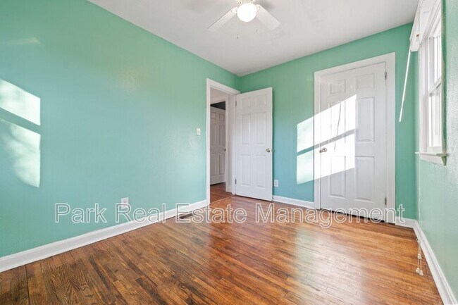 Building Photo - 2907 Beechwood Dr