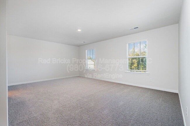 Building Photo - 142 Rustling Waters Dr