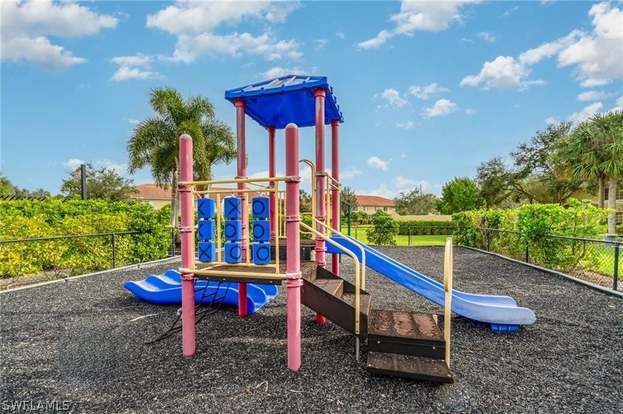 Building Photo - 9430 Ivy Brook Run