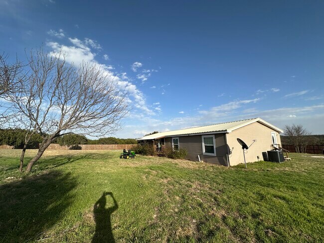 Building Photo - 257 County Rd 3355