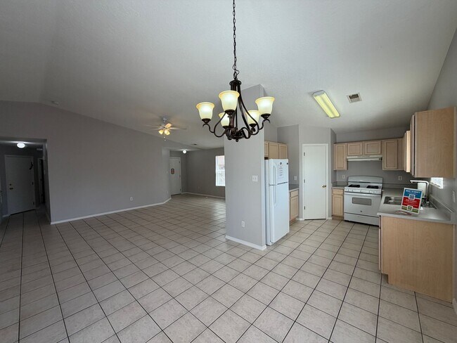 Building Photo - 10601 Rio Del Sole Ct NW