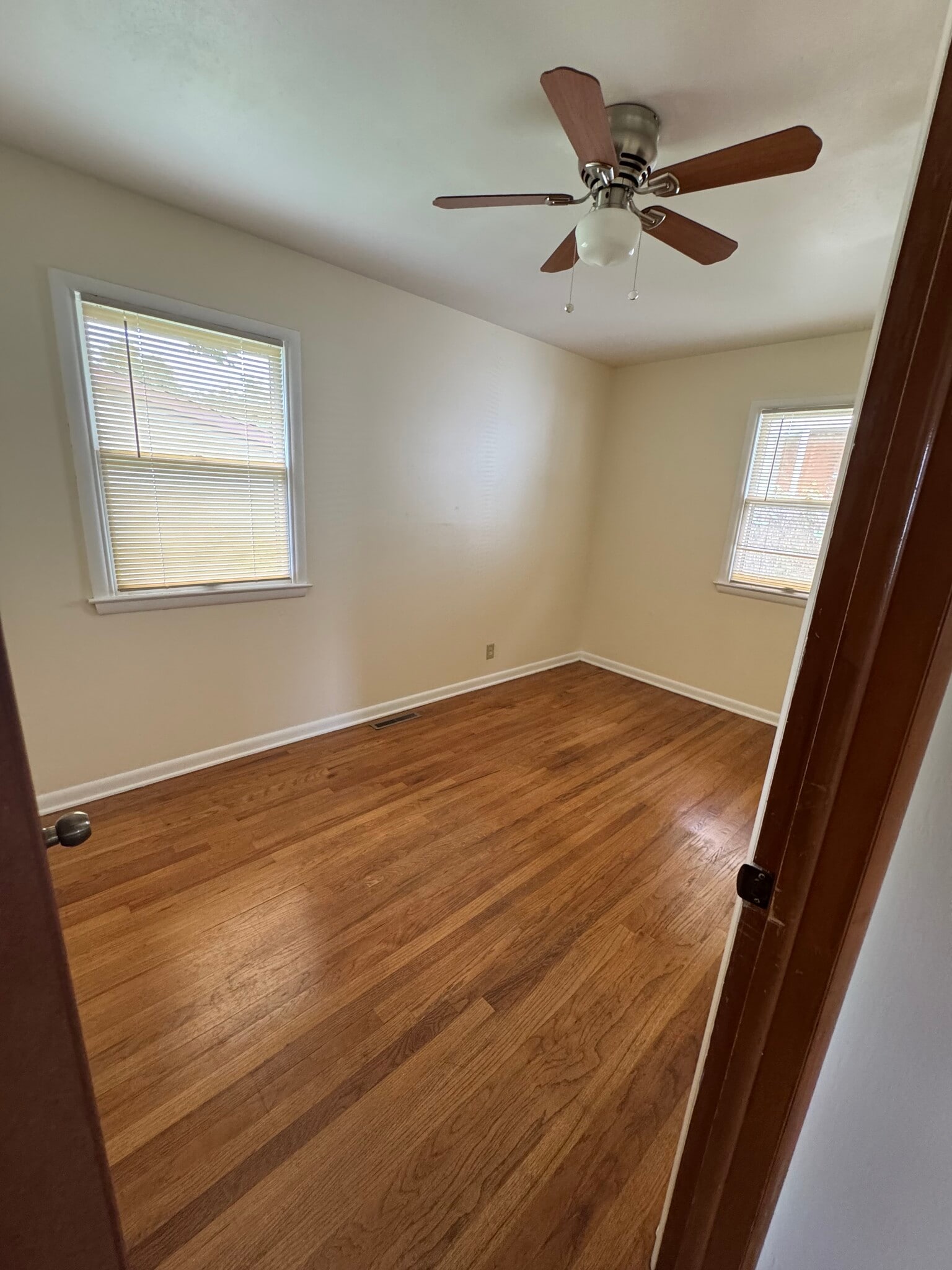 Building Photo - 307 Steven Cir