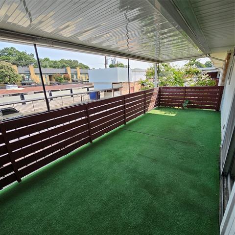 Building Photo - 6033 Sandhurst Ln