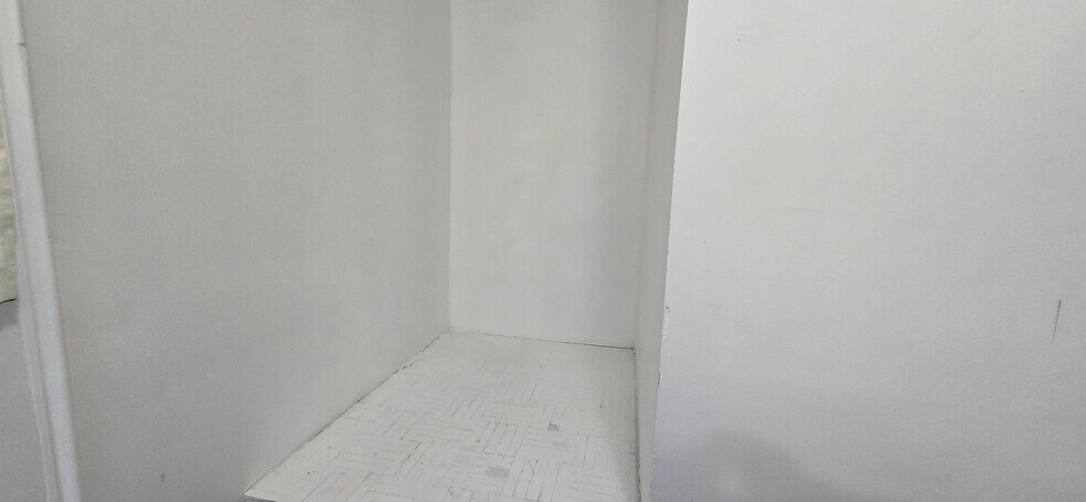 Bathroom storage space - 220 Martin St