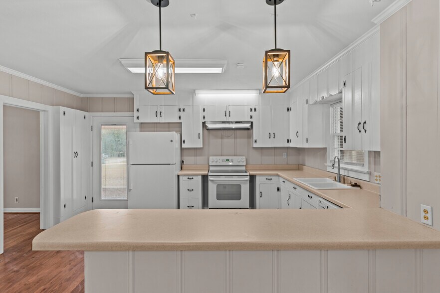 Building Photo - 110 Byrd St