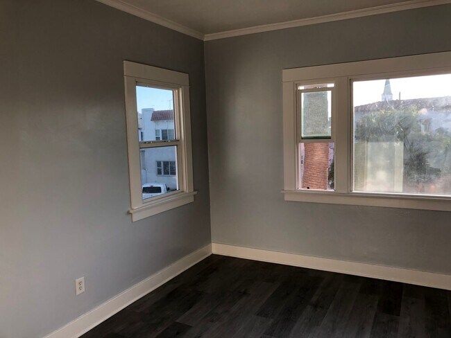 Building Photo - 722 Lime Ave