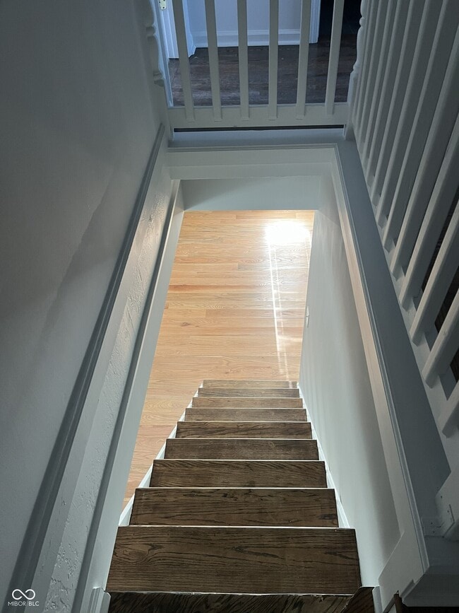 Building Photo - 1480 E 71st St