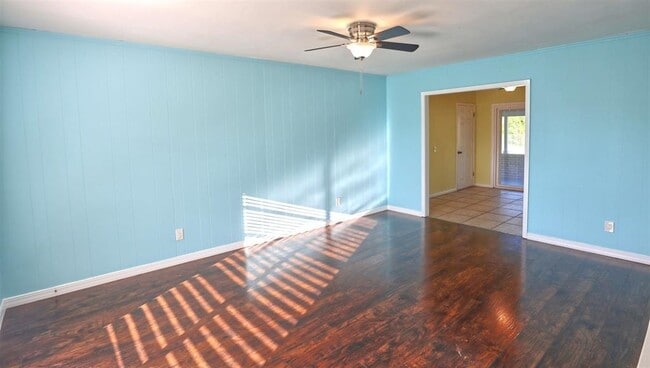 Building Photo - 209 Margaret Ln