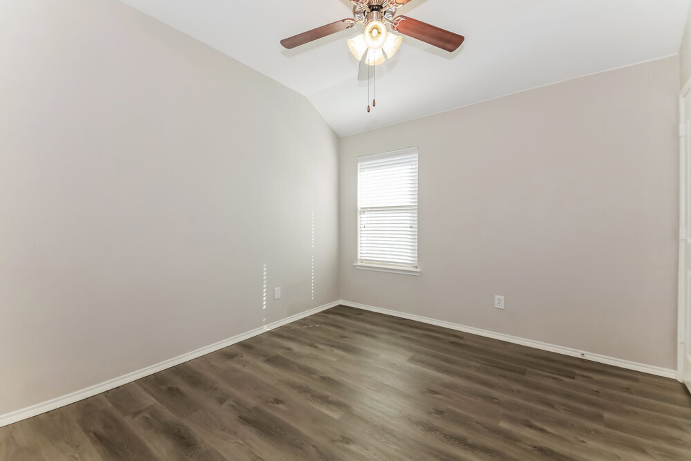 Building Photo - 120 Meadow Crest Dr