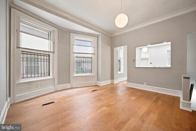 Building Photo - 1712 Mt Vernon St