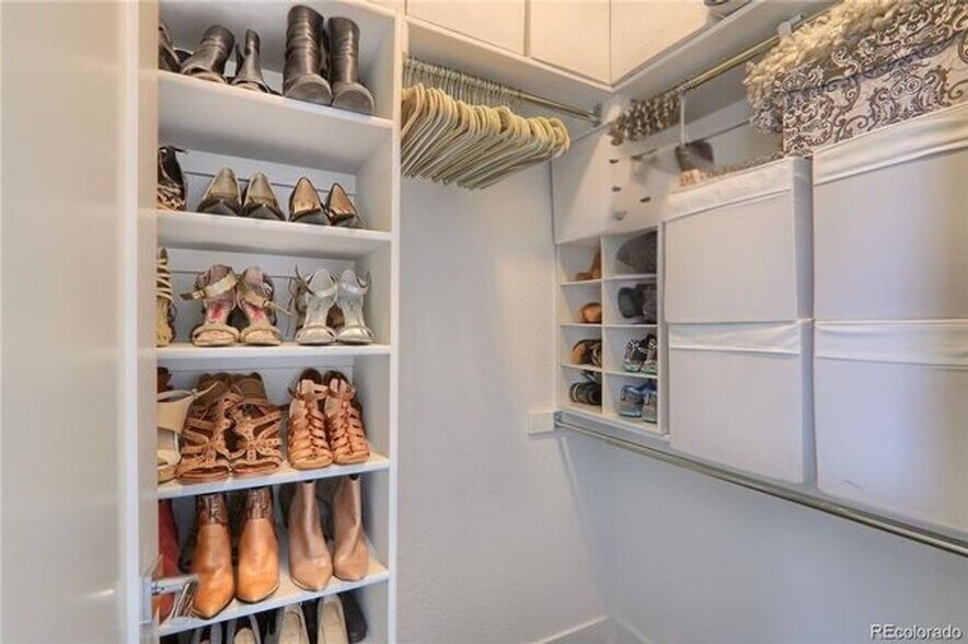 Building Photo - 3030 Wilson Ct