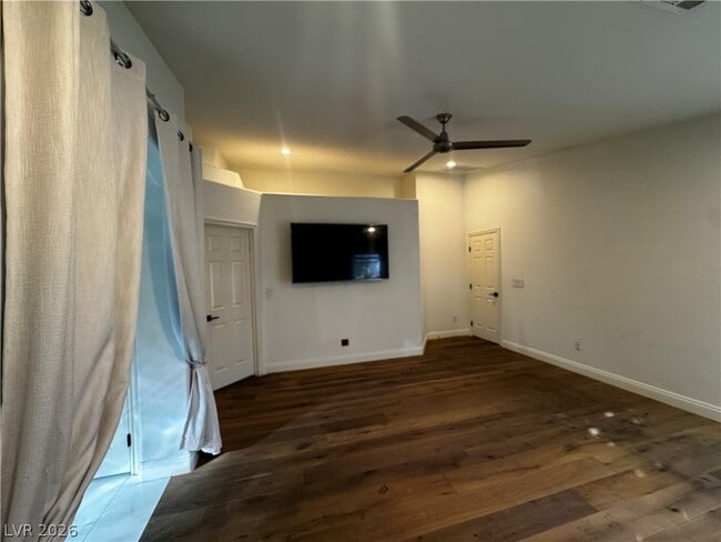 Building Photo - 956 Puerta Del Sol Dr