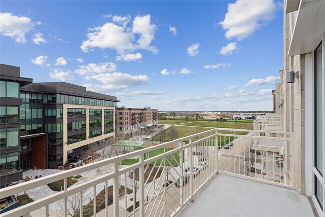 Building Photo - 255 Assay St